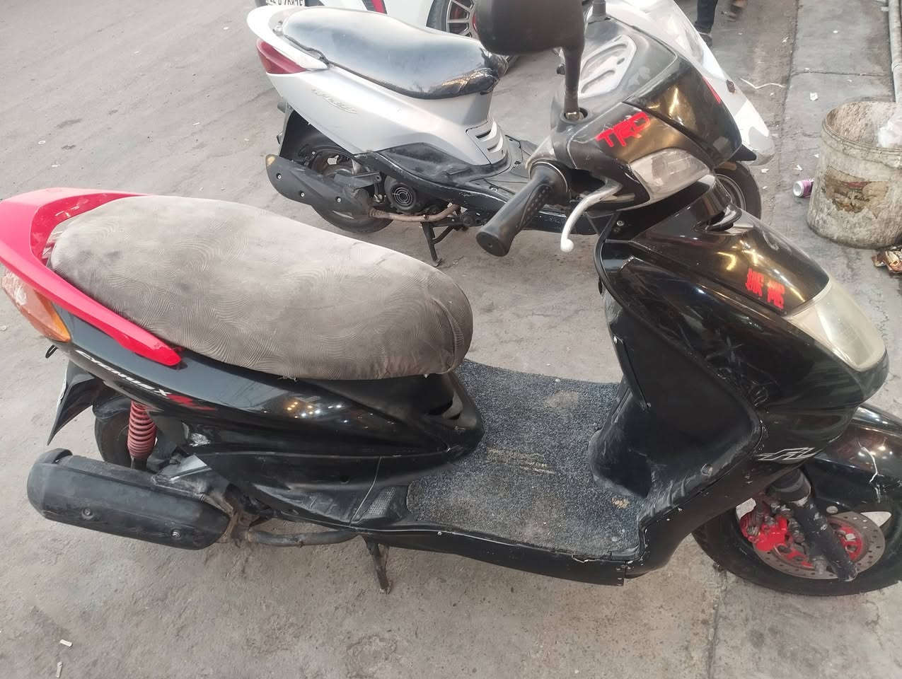 السلام عليكم البيع دراجه سكنس 140 نضيفه مال جناي دراجه نضيفه اي نقص مابيهه كبل الشارع سبب البيع ضرف عندي سعرهه 500 وبيهه مجال الطيبين العنوان بغداد الشعب قرب فلكت صباح الخياط الاستفسار رقمي *********** بي واتساب هم وياهلا
