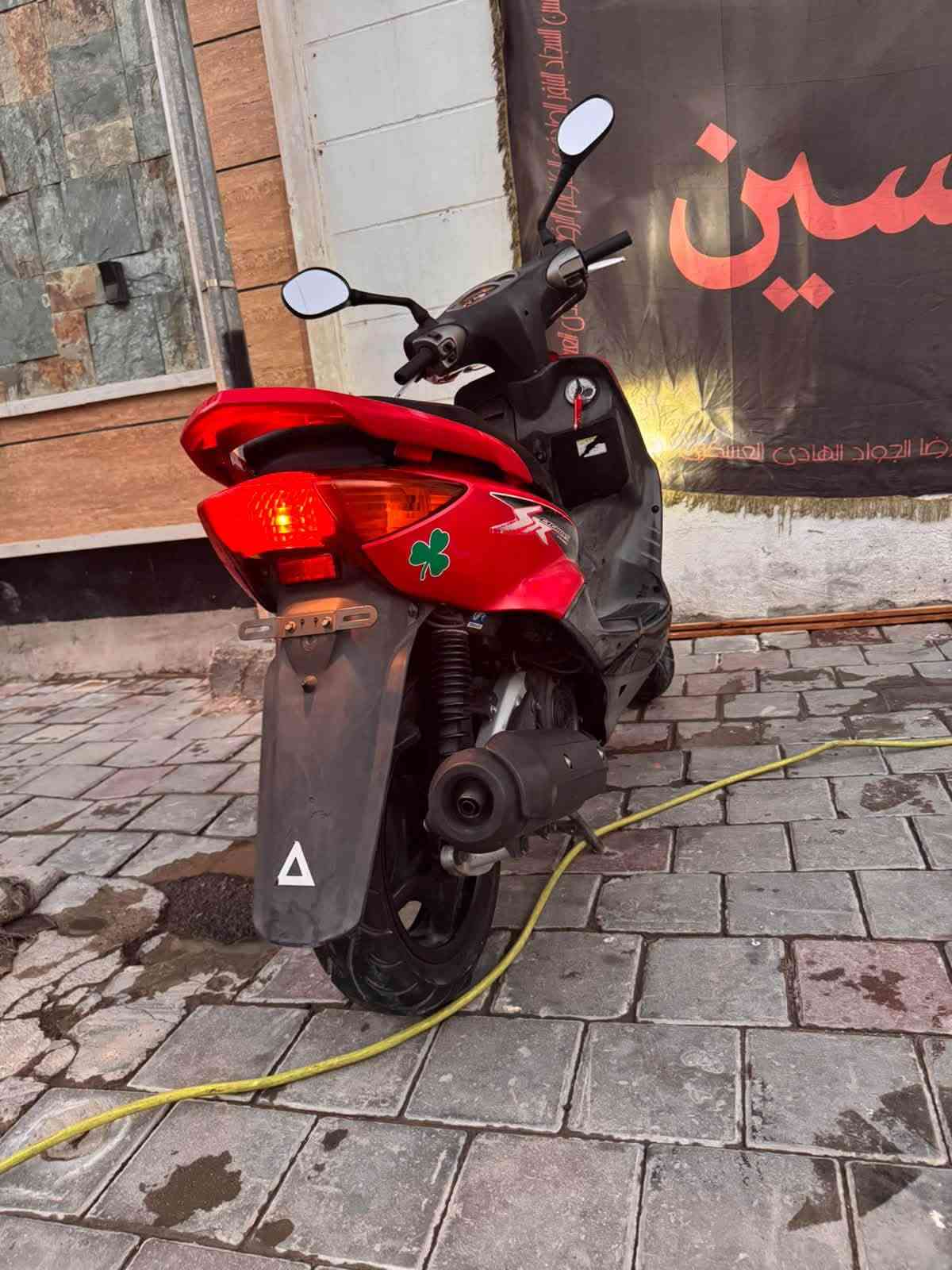 دراجة سكنس نثيا رمبة ياباني استان كهرباي اوراق كاملةمنفيس الدراجة ماشي 39الف الون احمر الكفر شخط ما بي الكفرات احمر املح مال يابان الصلي ما ملعوب بي ***********
