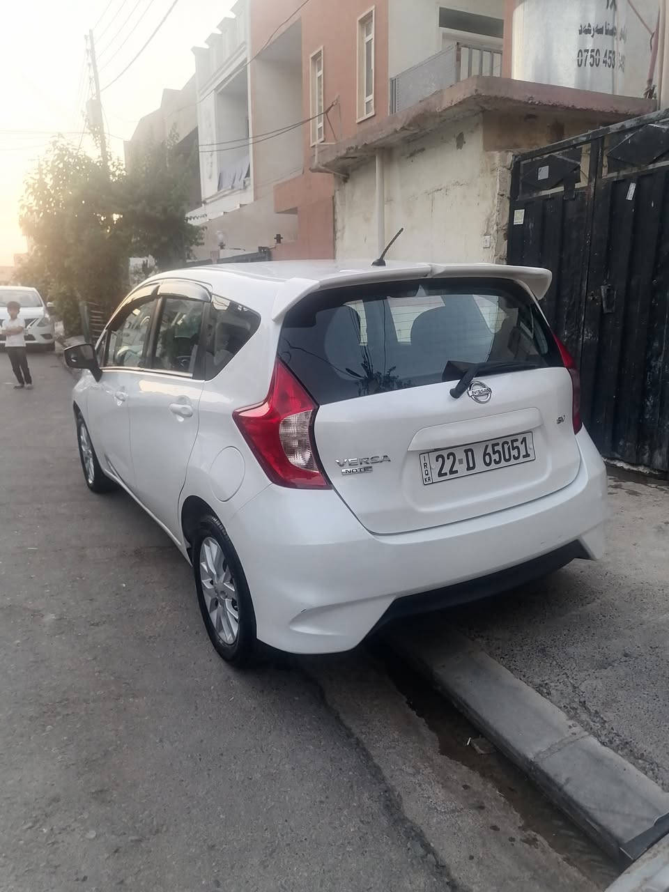 نیسان ڤێرسا 2019 SV✅ 
 دوو ڀارچەی سبوغە چاملغی لای سەکن و بۆنيت  بێ  ژۆرێ بێ ئیرباگ✅ 
سەیارەکە چائیزە يه ك تعديلى هه يه چاملغى لاى سايه ق له گە ل سه قفى هه نده ک  شه پۆلى بجوكى هه يه له گە ل قۆپه كى بجووك له ده رگاى سايه ق✅ 
سه ياره كه  گێڕ و مەکینە بەشەرت✅  مواسفات چوارجام كاره باى كوشين هيته ر تعديل سورعه سوكان ڤۆليوم و دژه خليسك بلوتوس✅ 
١٣٣٠٠٠رۆيشتيه💯 
نرخ :97وه ره قه وكه ميك  مجال💵💵💵 
WhatsApp :***********ژمارەی خاوەنی 📞
شوێن هەولێر أربيل, العراق
