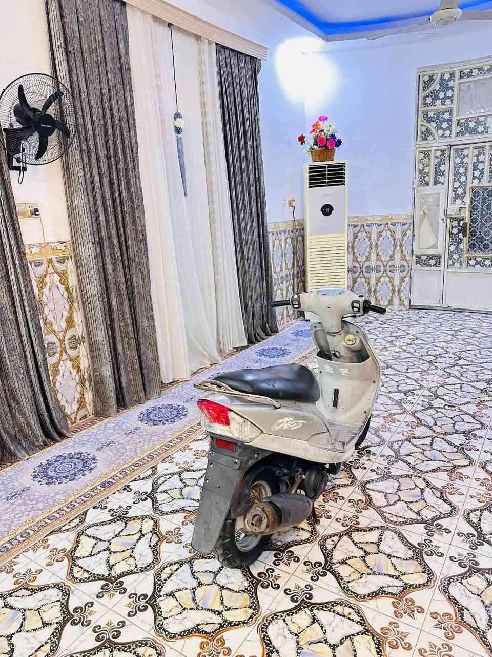 السلام عليكم للبيع ماكس حاويه كفاله عامه صار 9 ايام من طالعه من الحاويه شرط ما مفتوحه جيب فيتر وفحص ختم واحد ويه المحرك كله شغاله سلف هندر كهربائيات السعر850 وبيه مجال رقم *********** مكان بصرة القرنة القرنة, البصرة
