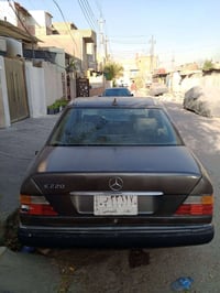 مارسيدس E220 • ١٩٨٧ • غاز ٦٠ل