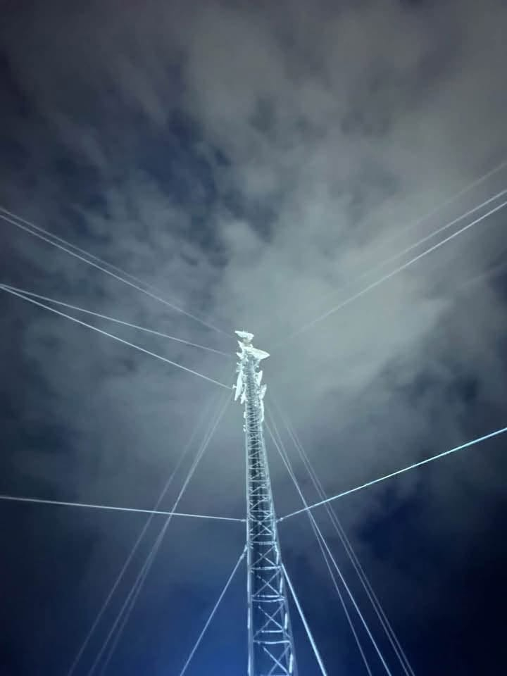 نصب برج • سرعة الإنجاز • شغل مرتب