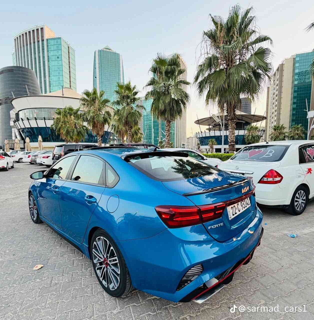 السلام عليكم
للبيع كيا فورتي . موديل 2023 
مكان بغداد الدوره 

. كير Dct دبل كلج 7 نمر الكير المرغوب القوي يعني طياره 🛩️

. مكينه 1.6 تيربو hp 201 🎠

. مواصفات GT معروفه 

. فتحه سقف 

. بصمه تشغيل عن بعد 

. شاحن وايرلس

. جنطه كهرباء 

. اشاير مري 

. شفتات ستيرن 

. رادار جانبي 

. رادار امامي

. رادار تحديد مسار

. اوتو هولد 

. ايقاف ذاتي 

. مثبت سرعه 

. مانع انزلاق 

. تبريد قطعتين+ تبريد تدفئة بالكشنات

. شاشه كبيره 9 انج 🖥️

. هاند بريك كهرباء ⚡️ 

. سيتم صوت 🔈 harman kardon

. تبريد بيانو + مناخ منفصل 

. تشغيل عن بعد 

. كزوز صوت بلادي رياضي 

.. وبعد هوايه مواصفات بل جي تي .. صور الحادث بالمنشور

✖️ حادث سياره بارد بمكانين مال امريكا وبيها طخه بالعراق الباب خلف السائق بعده ع وضعه ✖️

سعرها 150 مجال كلش بسيط

***********
‏‪***********‬‏

نص مكتوب في الصور:
- @sarmad_cars1