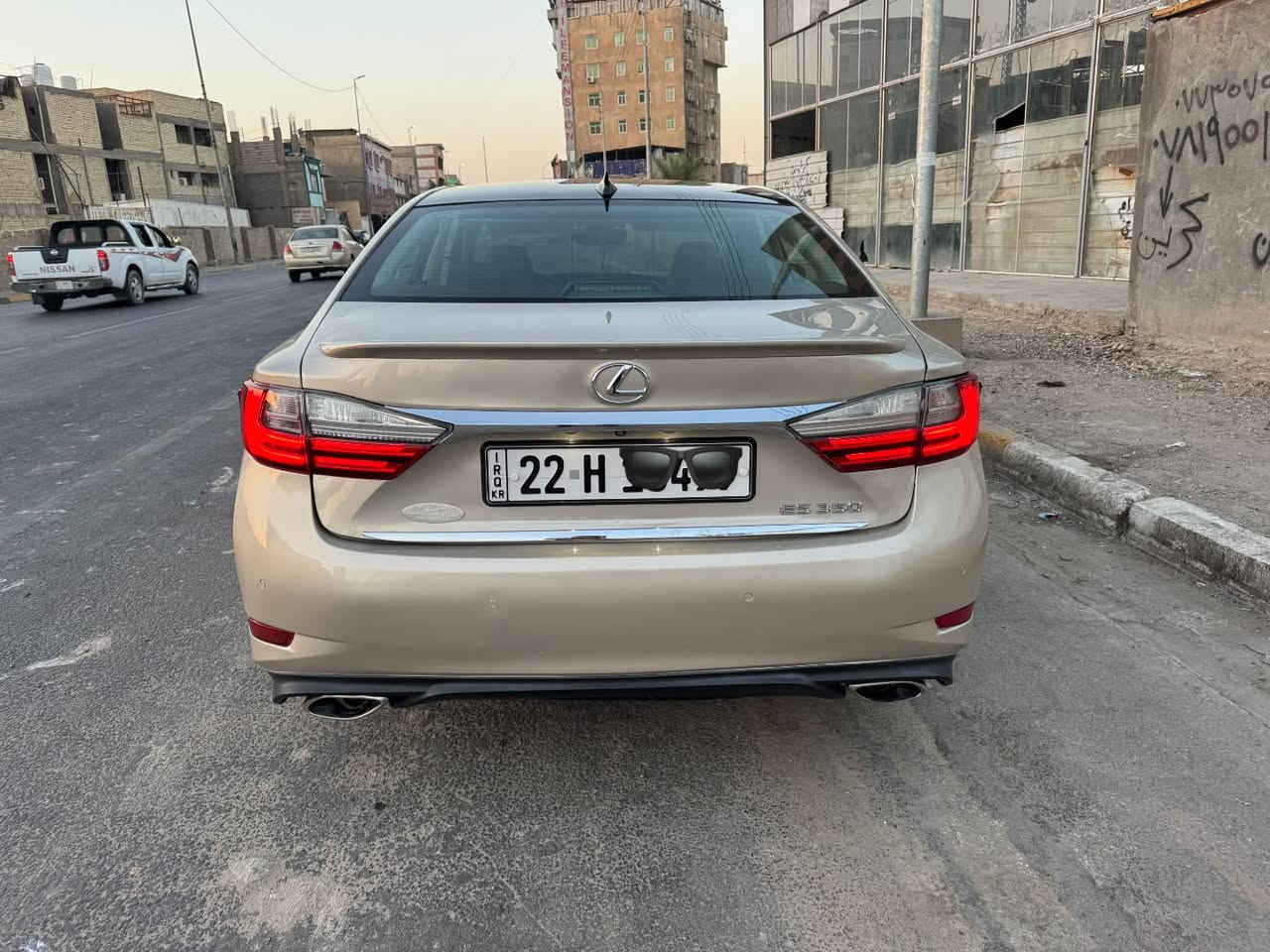 سلام عليكم
لكزز es350
2018

فول مواصفات 

وارد امريكي حادث صبغ بنيد فقط وبارد بل صندوك وجاملغ بدون ايرباك 

مكانه كربلاء 

***********

السعر180
