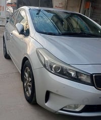 فول مواصفات • ٢٠١٧ • فتحة سقف