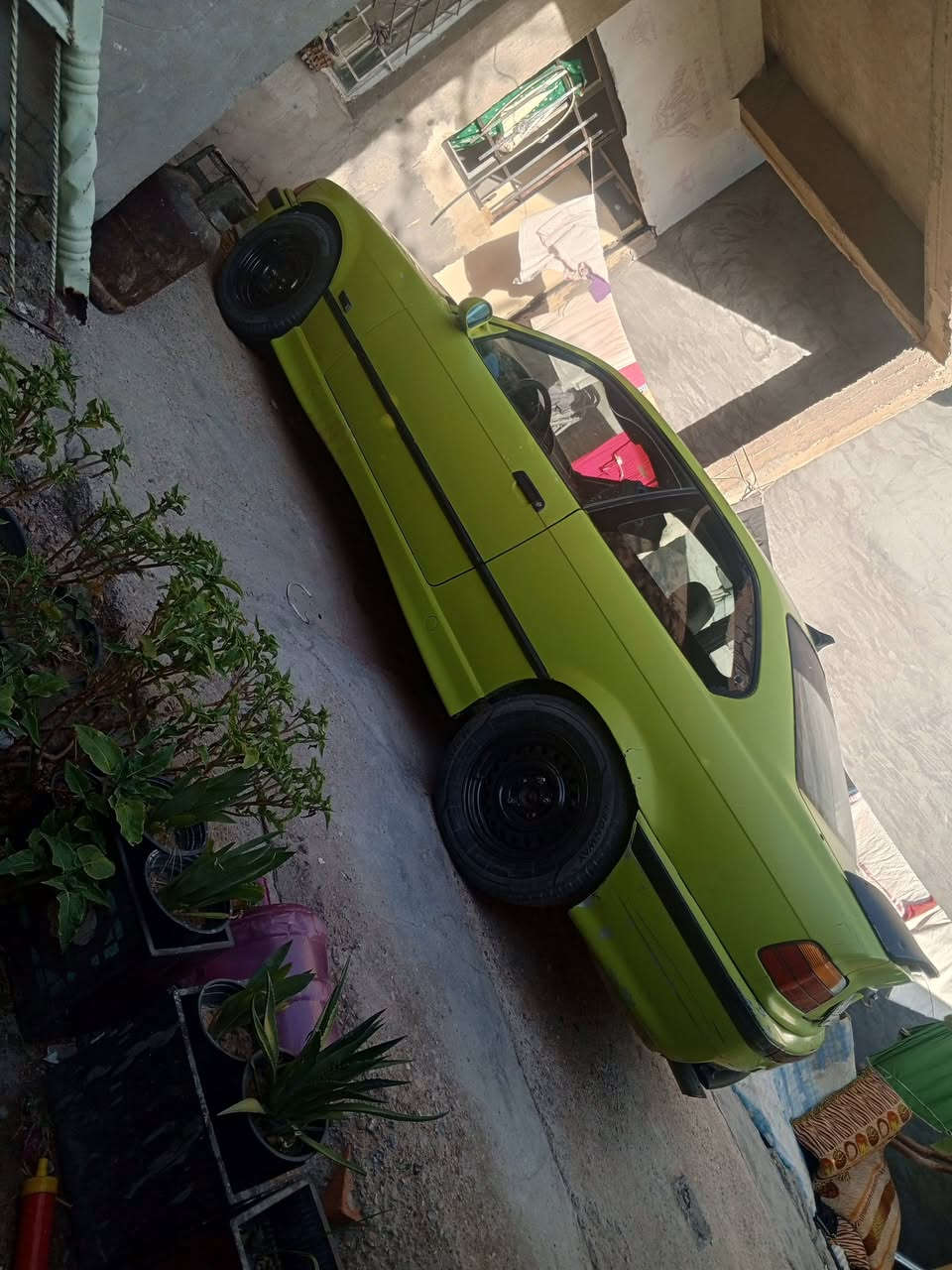 سلام عليكم شباب e36 للبيع 
رقم بغداد محرك 25 تك فانوس 
كير عادي موديل 93 بيه نواقص 
قليله متواجد خاص وتساب سعر 55 بيه مجال
***********
***********
