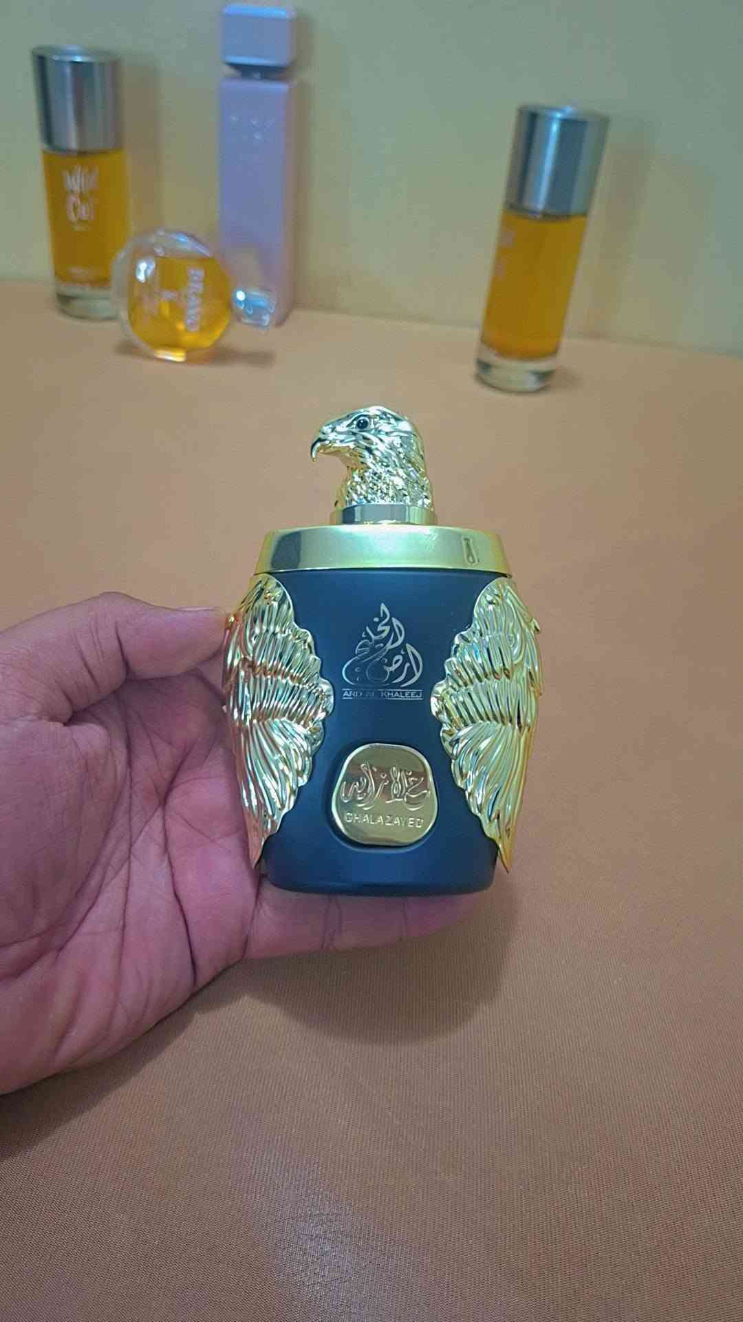 ✨ العطورات العالمية وصلت! ✨
🌹 أرقى وأفخم العطور العالمية
💎 روائح مميزة تناسب جميع الأذواق
🔥 ثبات وفوحان يدوم لساعات
🎁 خيارات رائعة للرجال والنساء

اختَر عطرك المفضل وخلي حضورك يحچي عنك ✨
عطورات عالمية… فخامة تبدأ من أول رشة. ❤️

📍 متوفرة الآن
⏳ الكمية محدودة — سارعوا بالحجز والشراء!
***********
