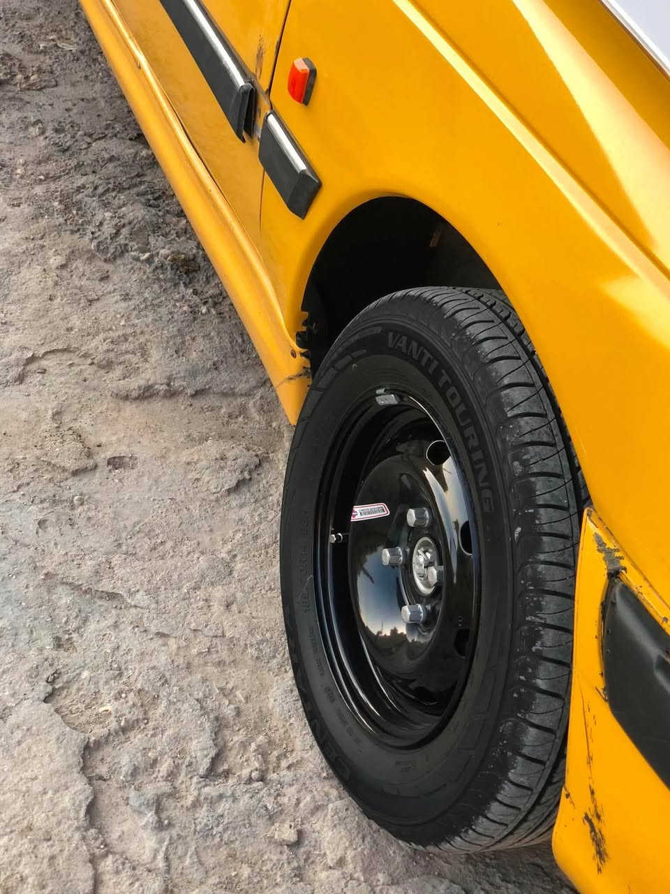 إعلان البيع الجاهز:
​للبيع  🚗
​نوع السيارة: بيجو بارص (Pars)
​الموديل: 2015
​الحالة الفنية: كفالة (كير، مكينة، تبريد)
​الإطارات: تخم تاير جديد
​الويلات: تخم ويل
​الرقم: بابل (مداورة ثاني يوم، ومصفرة بالكامل من الهيئة والغرامات)
​موقع السيارة: الديوانية - قضاء الحمزة الشرقي
​السعر: يُرجى مراسلة الصفحة لمعرفة التفاصيل أو الاتصال. ***********
