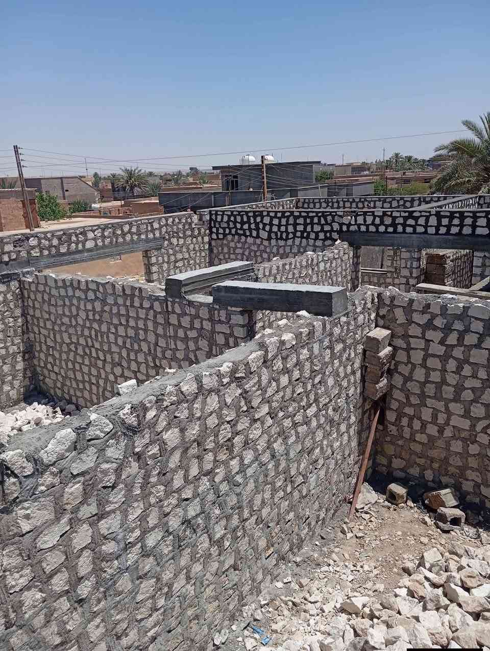 مستمرين معاكم بناء حجر سياجات وتكاعيب وحفر  داخل بروانه وحديثه وحقلانيه  
بناء بلوك سياجات الالف 225  وآذا الشقل مفتوح قابل للتنزيل أسعار مناسبة. وشقل درجة أولئ 
*********** وخاص موجود
