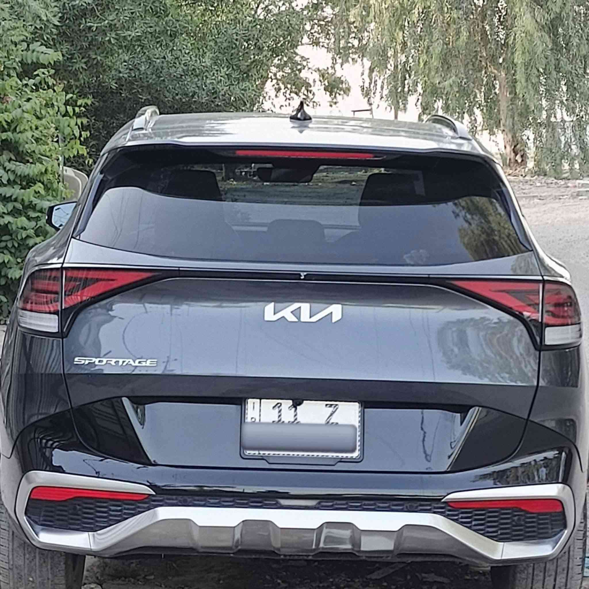 🔷السيارة : كيا سبورتج Sx برستيج🔥
🔷سنة الصنع : 2023

🔷اللوحة :بغداد

🔷الضرر : بنيد بدون اي دواخل

صور الحادث مرفقه بلمنشور

______________________________________

🔷المواصفات:1/1🔥

🔹حجم المحرك 4 سلندر 2.5L

🔹عداد المسافة 31 الف

🔹كاميرات 360 درجة

🔹رادار امامي وجانبي وخلفي

🔹تنبيه الخروج عن المسار

🔹حساسات امامية وخلفية

🔹فتحة سقف بانوراما

🔹جنطة كهرباء

🔹غرفة جلد قرميدي 

🔹تبريد وتدفئة الكراسي الامامية والخلفية

🔹كراسي كهرباء بالكامل

🔹ميموري كرسي السائق 

🔹ويل كب حجم 19 انج مع اطارات بحالة جيدة

🔹5 وضعيات للقيادة

🔹شحن وايرلس NFC

🔹لايتات LED بالكامل

🔹شاشه تحكم بالايعازات

🔹تحكم ستيرن جهتين

🔹بصمه ابواب و تشغيل وتشغيل عن بعد

🔹مع باقي المواصفات الاعتيادية

مكاني بغداد العامرية 

————————————————————————
السعر:215
☎️ الاتصال:***********
