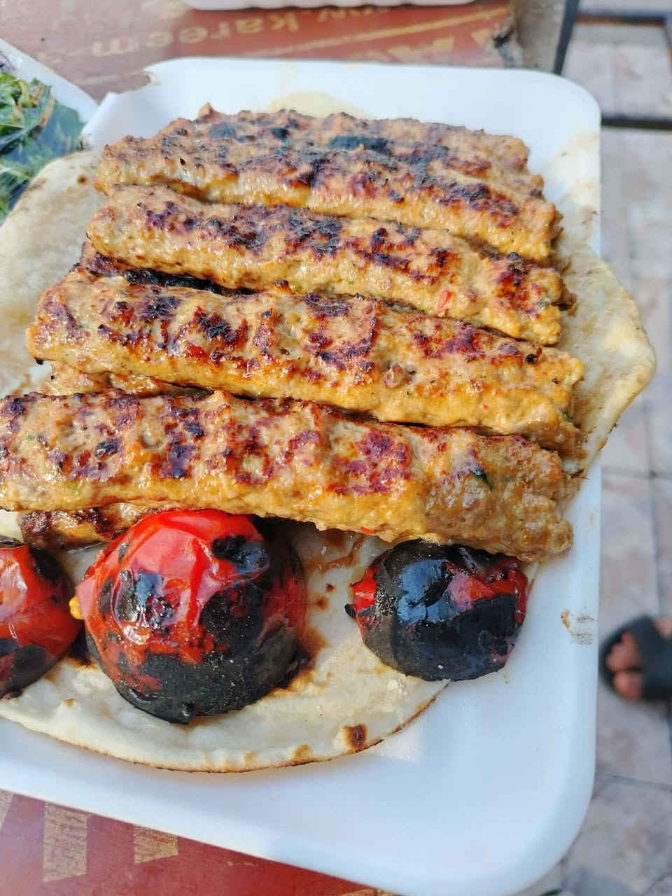 كيلو كباب دجاج • مع مقبلات • حي فلسطين