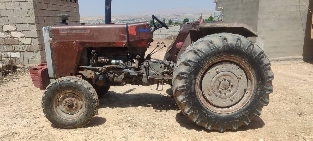 تراکتۆرفۆرگەسن 275 بۆفرۆشتن شوێن چەمچەماڵ ***********      ***********
