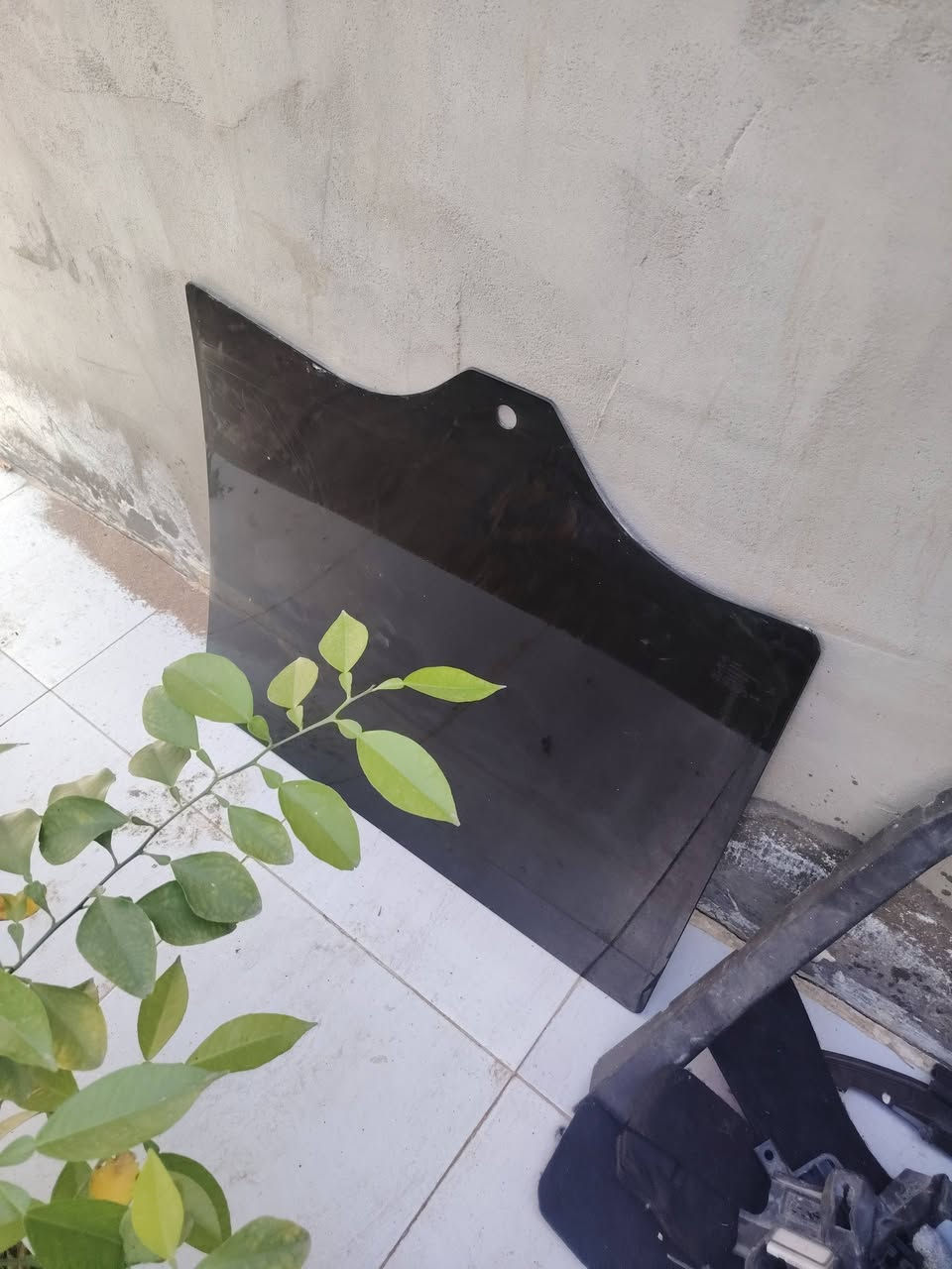 سلام عليكم غراض ترافس ٢٥ باب ايمن ويده باب ايمن ***********

