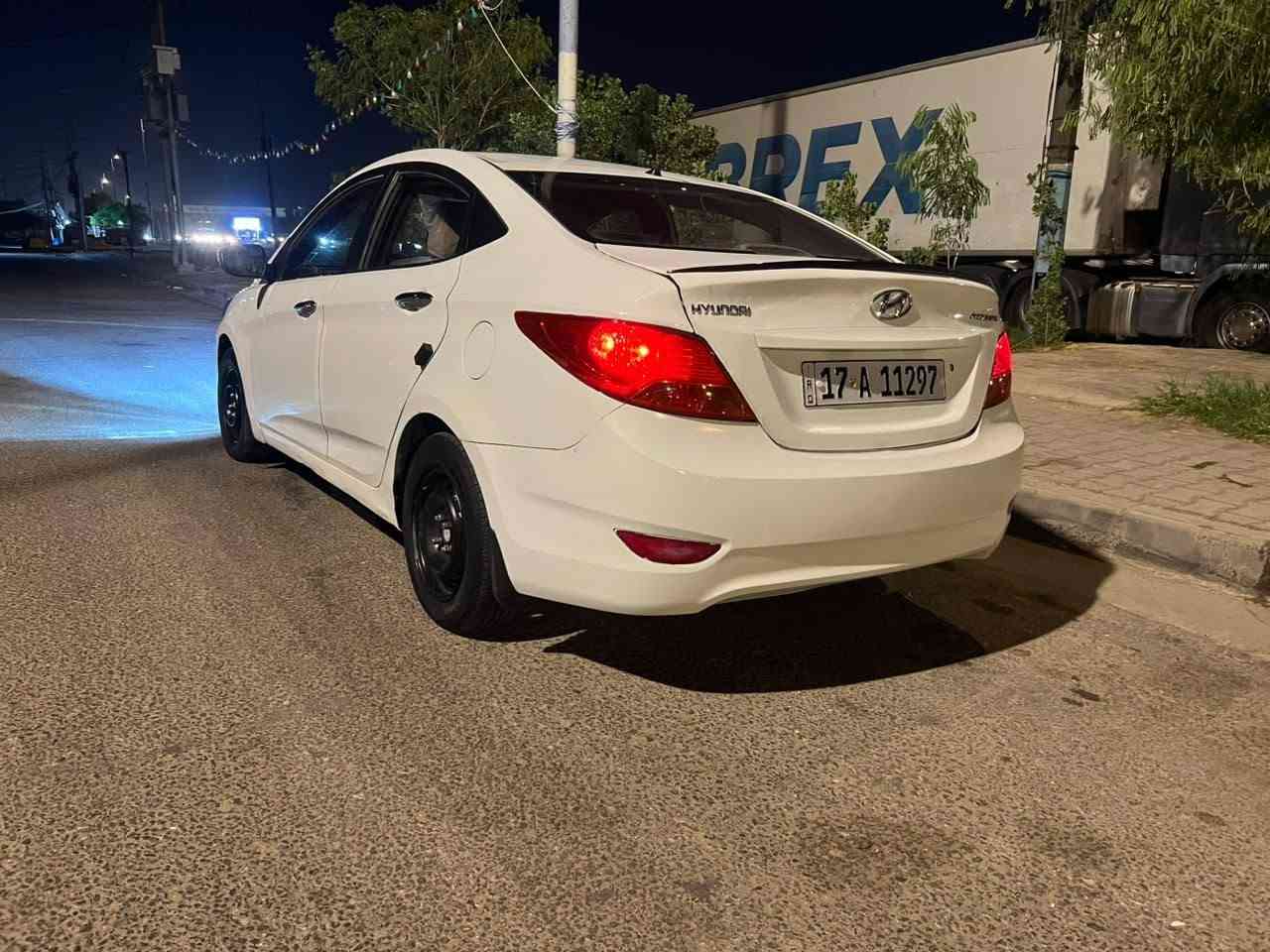 للبيع اكسنت موديل 2013
ابو هاجر السعر  75$💵وبيها مجال 
رقم دولي  نكليزي هزه جدد بسمي 
خليجي  محرك 1600 
تبريد 🥶 
كير ومحرك  ممتاز 
تحكمات ستيرن  
لايتات عالي ناصي وبلوجكتر زينون🛠️
تخم تاير جديد 
بيها  4 مكانات  صبغ لغد حوض شاصي تكم قماره كفاله ☎️وتساب***********
***********☎️
مكان السياره النجف🏠
