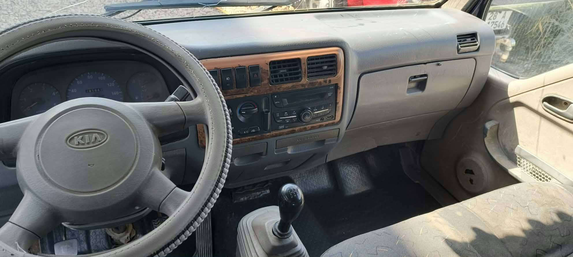 السلام عليكم
كيا دبل قماره قرده ام عيون 2001 كماله عامه من الصبغ الضربه رقم بابل مكاني بابل السعر 80 وبيه مجال قليل 
***********
