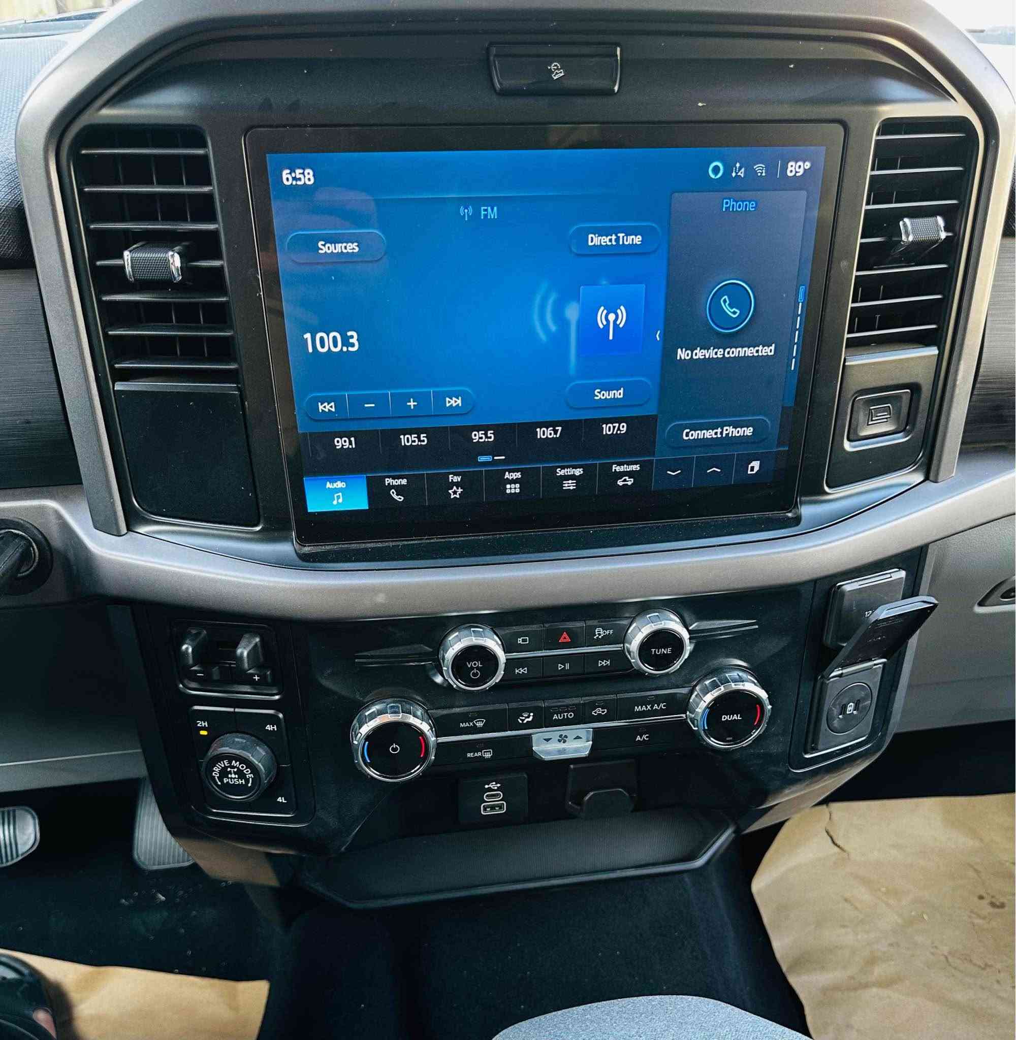 فؤرد 2025 FORD F-150 XLTمواصفات XLT شاشه ئايپادي گه وره گيچ ئه ليكتروني رادار پيش و پشت خه تي جاده  كوشين كاره با ويل كروم ده بل ئه كسل  4X4 سياره كه بس ربع بونيت جاملغ صبغ  جمپكي پشتي هه يه به شه رطب داخيلي لايت ليد چوار حه دسه  كاميرا حه ساس 6  هه زار رويشتيه 8پستن AWD  گير مكينه دبل اكسل راديته ر به رد هه موو به شه رت بيلادي سعر 288 كمك مجالي تيدايه سياره كه فحس و هه زه ي لو كرايه حازره لو ره قه م .                     
                                                                                  رقم  واتساب ***********
*********** أربيل, العراق
