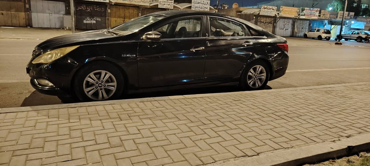 السلام وعليكم للبيع فقط سوناتا وارد كوري خط واحد بانزين بلاد ٢٠١١ رقم باسمي سنوية ٢٠٢٩ فول الفول عدة الفتحة لون اسود بيه مدكر خلفي مكينة مفتوحة + دوش السعر ٨٢ للاستفسار رقم صاحب السيارة  ***********
ملاحظة غير متواجد على النت
المكان البصرة المفتية
