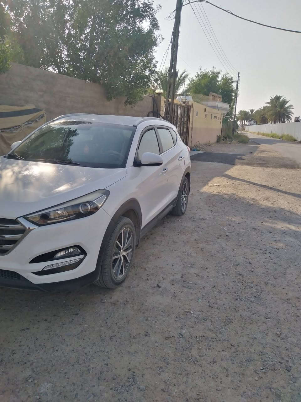 توسان 18 خليجي محرك دوش 2000 ماشية 125 الف رقم بغداد بأسمي مكفولة عدا بارد بسيط بالباب خلف السايق
مكاني بغداد
السعر 170 دولار  مع مجال بسيط
*********** ابو علي
