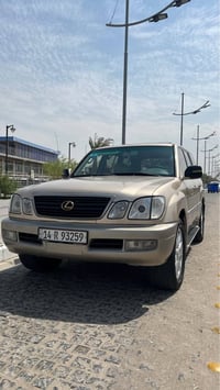 لكزس LX470 • مديل ٢٠٠٠ • البصرة