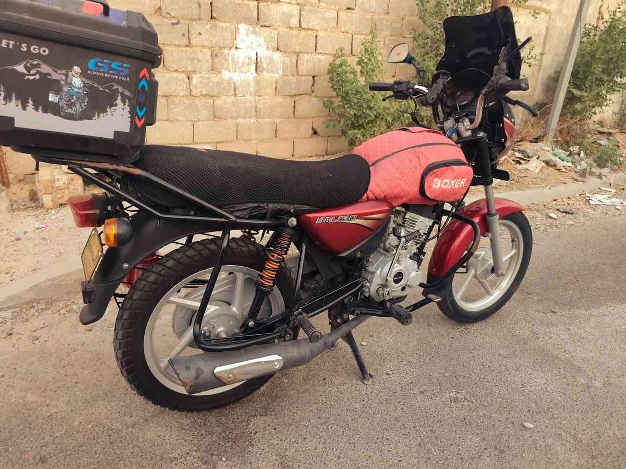 سكن بغداد كفاله عامه شخط مابيه برغي واحد مامفتوح بيهه بلاديه من تاير للتاير الصنع 2018البيع 2025 دراجه اخت زيرو دراجه بس للسوك وترجع ماشيه 1600فقط.  سعر مليون دراجه جديده أحله منل صور

