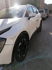 فرصة مميزة لعشاق السيارات!  السلام عليكم 🌹  للبيع كيا سبورتج 2023 – خل...
