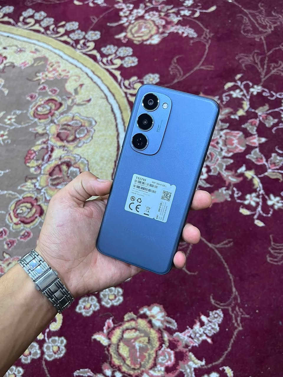 تكنو سبارك 40 برو بلس ذاكرة 256 رام 8 مكفول من كلشي شاشتة منحنية 144 هيرتز نظافتة 100 يدعم 90 فريم بالببجي . بدون ملحقات . للبيع السعر 285 وبي مجال قليل مكاني نجف 
هذا رقمي *********** .

