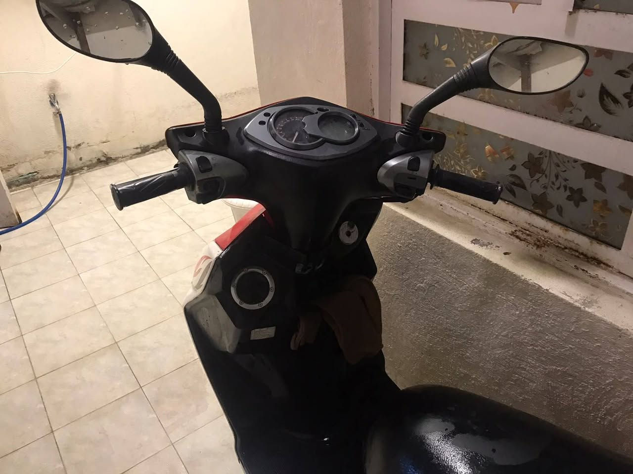 السلام عليكم
دراجة سكنس فحل ياباني
نظيفة جدا محرك ما مفتوح بلادي
تايرات نظيفه مابيها اي مشكلة شغل واطلع 
السعر 850,000 وبيها شي بسيط
للاتصال *********** بي واتساب 
مكلف بالنشر للاستفسار الاتصال او مراسلة الرقم على الواتساب 
مكاني بغداد الدورة شارع 60 
تحياتي للجميع
