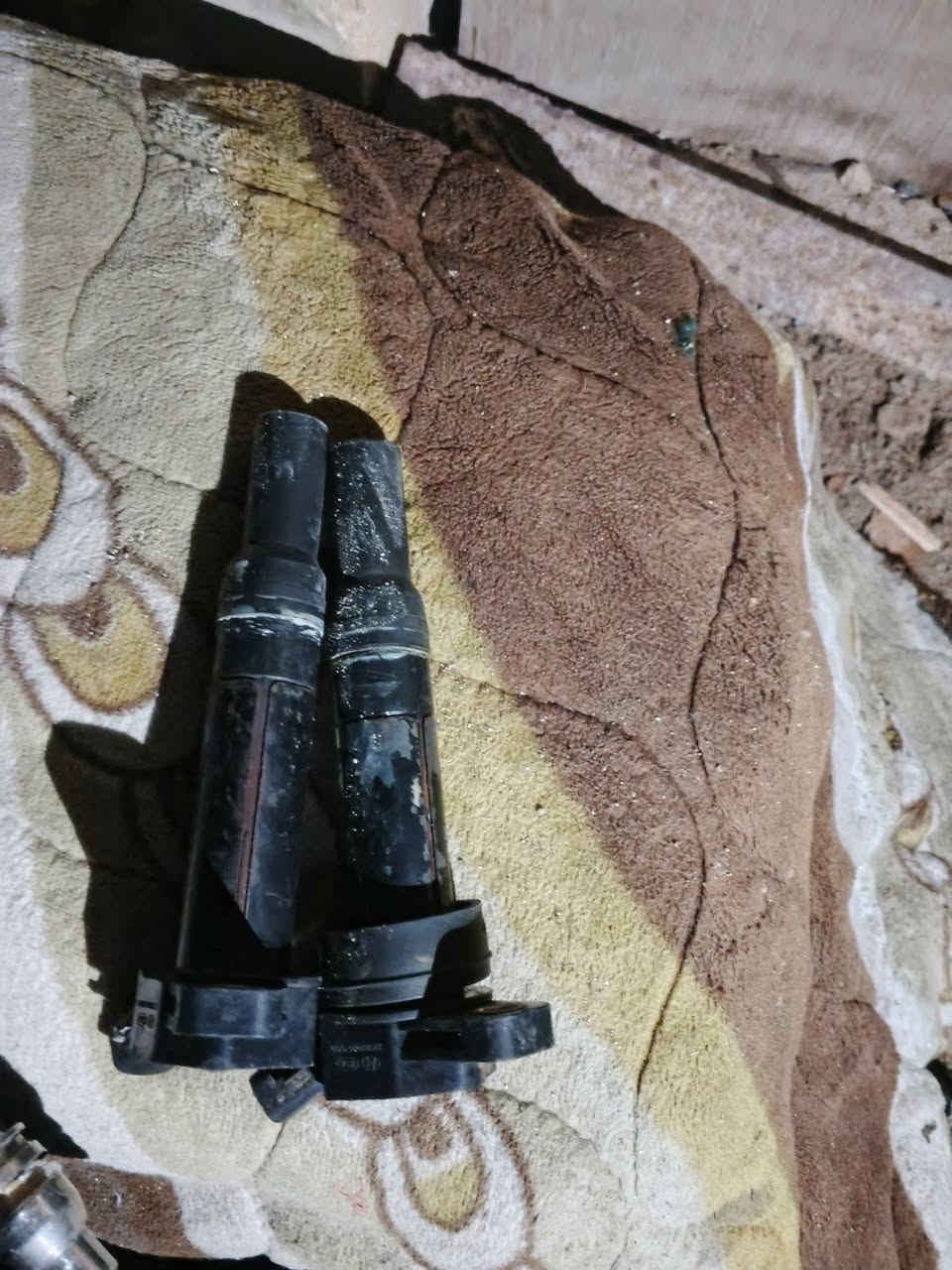 سلام عليكم دبلات فورتي 15 كامل هوه والصطابكسل والفلنجات فلنجه وحده يرادلهه تصفير نوزلات اصليه كاملات هنه والمصطره ومجاول ثنين كل الغراض اصليه علا شغل ***********
