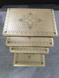 طاولات • للبيع