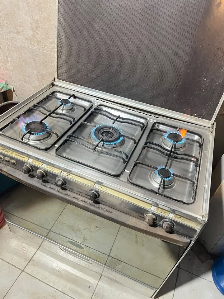 كريازي • طباخ • نظيف جدا