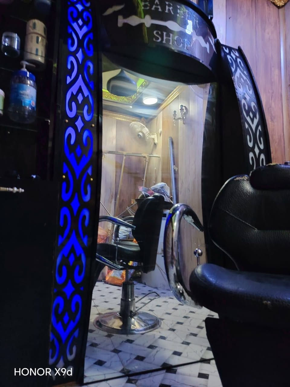 كرسي +ميز حلاقه استخدام قليل+مسواك محل
ينباعن شلع الاستفسار ***********
