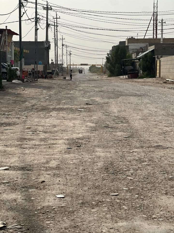 ياالله 
اللهم صلي على محمد وال محمد
بيت هيكل للبيع مساحته 272 متر 
وجهه 16 متر النزال 17 متر 
قانون 25 معامله كامله مال تطويب
البيت يحتوي
غرف عدد 2
منور+ حمام
صاله+ مطبخ
استقبال وعندك الحديقه نزال خمسه متر صافي 
العنوان حي زليزل مجاور حسين صبري 
البيت صاير ركن على شارعين الشارع الأول من جهه ملعب هشام زليزل الشارع الثاني مقابيل ابو عبدالله القريشي
اتصال 📱 ***********
