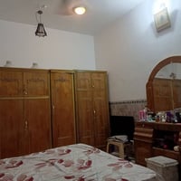 غرفة نوم • ٤ أبواب • بحالة ممتازة