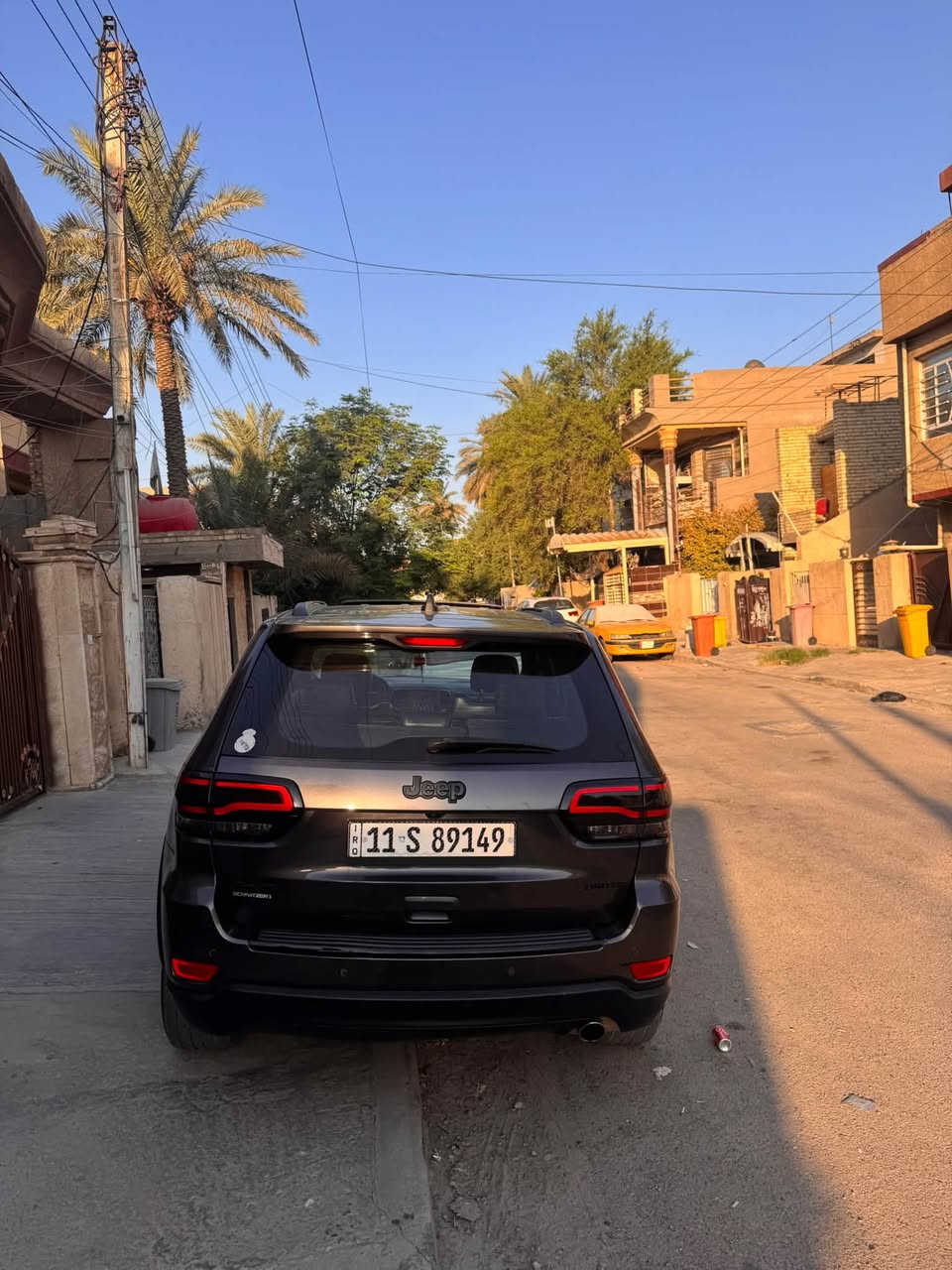 السلام عليكم 
جيب لمتد ٢١ 
مواصفات اللمتد فول 
ماشية ٧٣ الف ميل 
السيارة بيها بنيد مصبوغ ع كد الحادث والجاملغ مبدل ب بلادي نفس اللون اصلي  يعني السيارة بيها صبغ بس ضربة البنيد 
كير مكينة كفالة 
صور الحادث بالمنشور 
سعرها ٢٣٠ وبيها مجال مكاني بغداد 

***********
