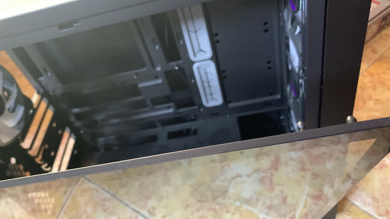 قطّع pc للبيع

Motherboard B840 GAMING PLUS WI-FI 
شغالة بس منفذ USB انشلع ويتركب ويشتغل طبيعي بدون اي مشاكل السعر 160 ألف 

وحدة تبريد Cooler Master MasterBox 600 Mid Tower 4 Fan - أسود
السعر 75الف

الرقم  ***********
