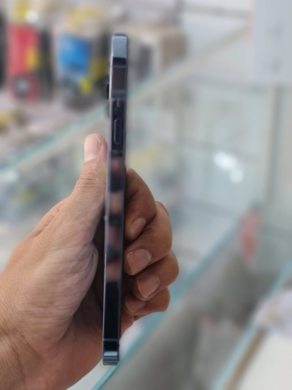 ايفون 13 برو ماكس
جهاز نضيف كلش بس ضهر مبدل ليزر 
الباقي مكفول بطاريه 84 
سعر 550 الف قفل /تاخذ جهاز من باب المحل ضمان 5 ايام 
ممتواجد فيس واتساب او تصال
***********
