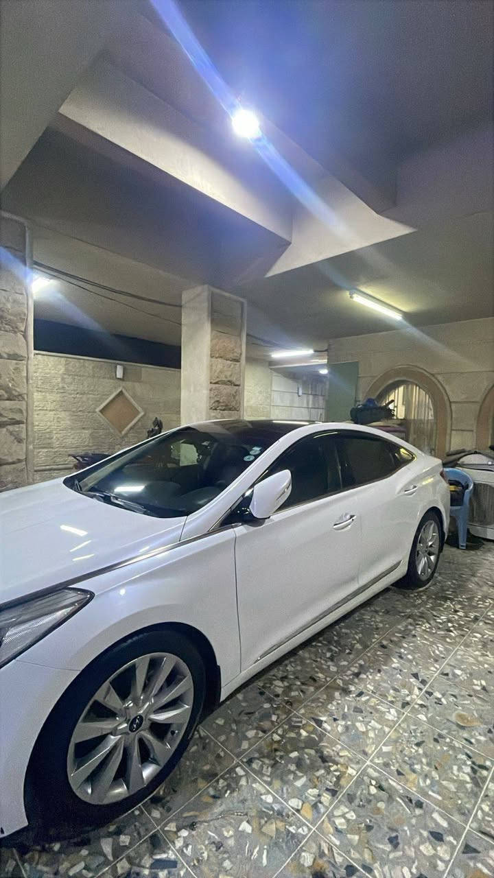 سلام عليكم ازيره موديل 2015 فول مواصفات للخير كير مكينة كفالة عامة صبغ فقط باب وره سايق ربع وجاملغ خلفي ربع باقي كفالة عامة من بارد تبديل. سعر 135مكان بغداد مدينة صدر للاستفسار (***********)
