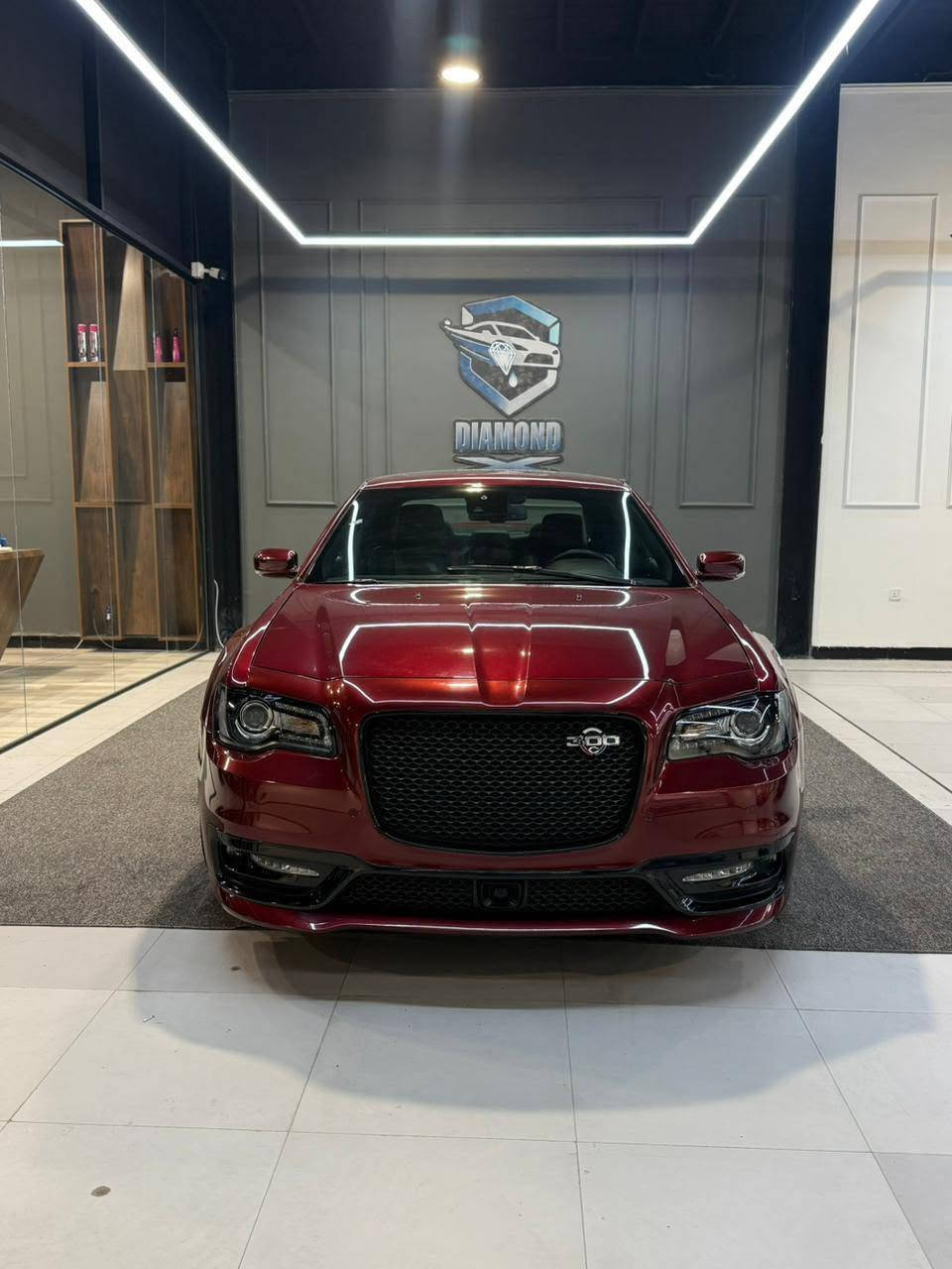 كرايسلر C300 . SRT  LAST CALL.  2023  فول 1/1 
 مكينه : 6400  . مكان السياره بغداد اي ستفسار الاتصال بيع او مراوس بجارجر سعره 375 وبيه مجال بسيط  للشراي 
🔺 رقم بغداد تحويل ثاني يوم.  👈  ***********
مواصفات :_                 
✓ بنراما 
✓ رادار امامي           
✓ رادار جانبي 
✓ سستم صوت هارمن كاردن 
✓ كشنات تدفئه وتبريد 
✓ نقطه عمياء + ترحيب 
✓ اكواب تدفئه وتبريد 
✓ كشنات خزن ميموري 
✓ ستيرن كهرباء 
✓ لايت امامي متحرك 
✓ دشوبل كاربون فايبر 
✓ اشاير بل مري 
وباقي المواصفات معروفه فول 1/1 🔒

مكان السياره بغداد  مرقم بغداد بأسم المشتري  . ماشيه8 الف  فقط كله عله وضع الشركه ونضافته 100% من انضف السيارات بل عراق من حيث المشي والحادث 
حادث السياره دعاميه فقط كفاله من كلشي السياره من البارد ومن الصبغ ومن التبديل شرط فقط دعاميه مبدله وبيه سونار  وكل تفاصيل السياره واضحه  . للبيع اول مراوس اي ستفسار  خاص اول الاتصال على الرقم‏ ‏‪مكاني بغداد حي الجهاد  ***********  شباب فقط الشراي يتصل  الي جاد بل شراء يتصل   الي ما يعرف لا يتصل . . بيع او مراوس حسب القناعه
