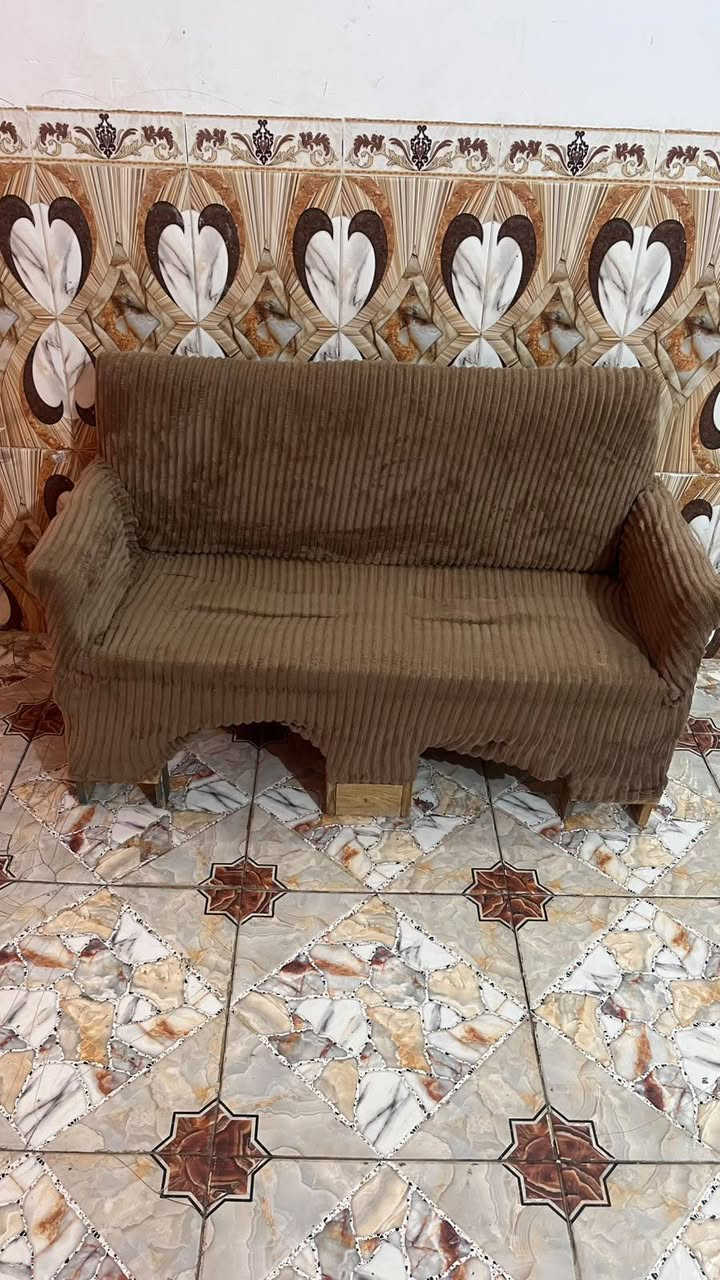 قنفات للبيع شكد متريد اشتغلك تريد مدوشمه تريدها مال حدايق ***********
