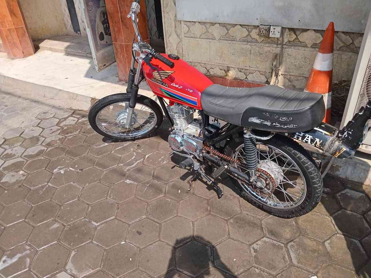 سلام عليكم  شباب دراجه نامه للبيع مكينه تيربو موديل 25
شاصي سكنر امتياز السعر 650 بيهه مجال ***********
الشراي يتصل واتساب فقط خطي ضايع
