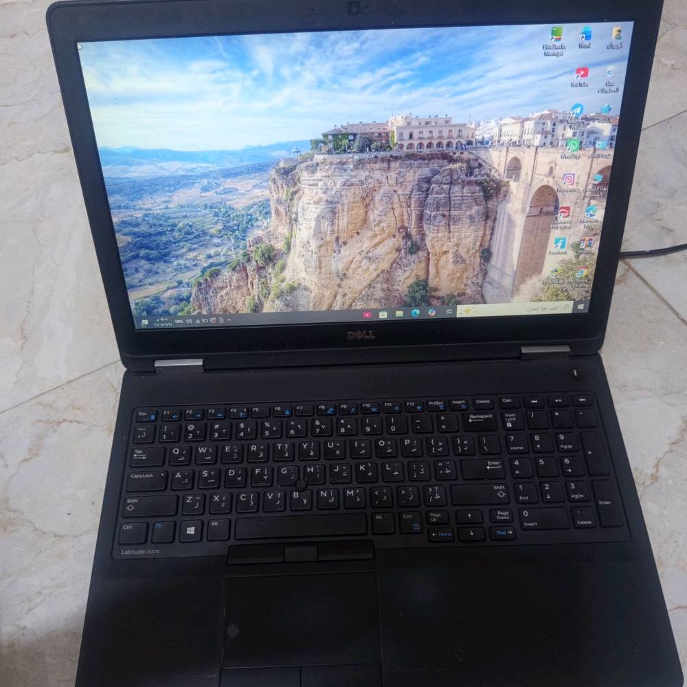 السعر225 الف وبي مجال 
لابتوب DELL
latitude E5570

🛑حجم الشاشة 15.6 
مستخدم  6 شهور 
جيل السادس 
كورi5
نظيف من كلشي 
 لابتوب نضيف   
بي ققط
شاحنة _ ماوس
بغداد /الراشدية