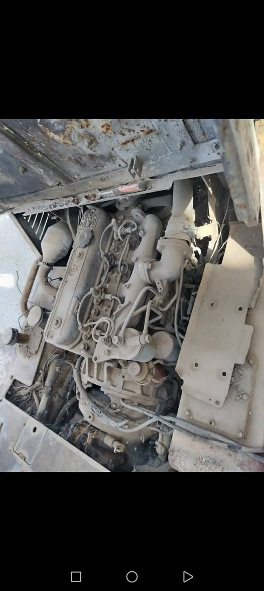 للبيع رافعات  عدد اثنين وحده تي سي ام 3ونص طن شغاله بس  گيرها بي مشكله 
والثانيه ميسيبوشي 2 ونص محركها گايم السعر النهائي 45 ورقه 
***********
