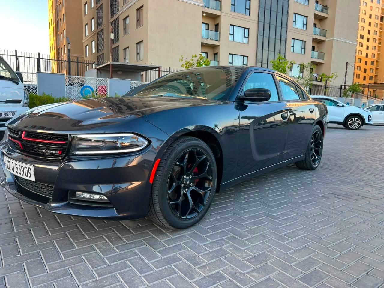 جارجر 2019 
وارد كندي 
مكينه 6سلندر 3600
مواصفات عادي 
لون نفطي
حادث جاملغ ليسر امبدل بلادي نفس لون
جاملغ الايمن بي بارد 
بنيد بي ربع صبغ 
ولباب جهت سايق شويه بارد 
تبريد ثلج 
2ويل  شاشه  كار بلي 
تحكم ستيرن  كير و مكينه كفاله 
حداديه جديد  تخم تاير جديد 
كشنات مخمل  ماشيه 100 
بيع او مراوس حسب القناعه 
تحويل او وكاله اني حاضر 
مكان سياره بغداد 
رقم الهاتف 
***********
