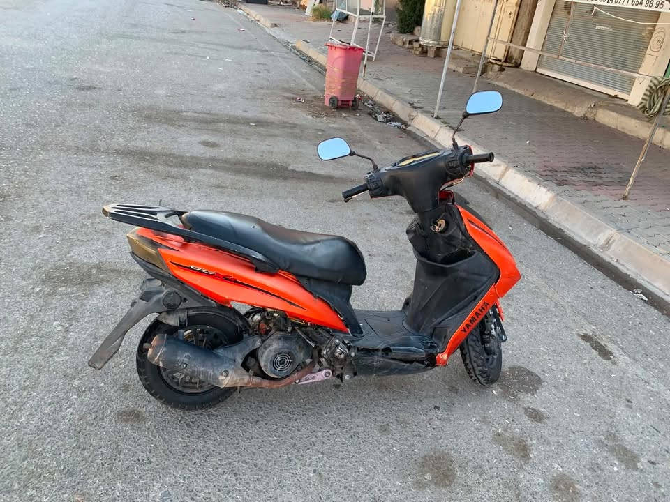 سلام عليكم سكنس موديل2021محرك ياباني كابريتر جديد سلف 55 برتقالي ومحرك ما مفتوح ناعم بس عوزه ترتيب كهربائيات بيع او مراوس بأيراني ونتفاهم عل فرق السعر270وبي مجال ***********
