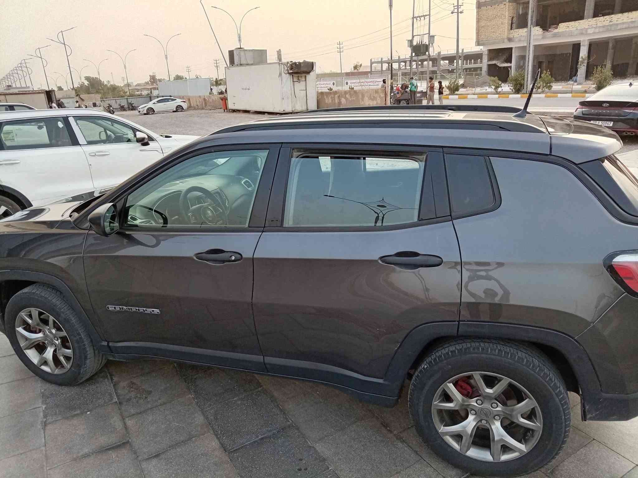 جيب كومباس امريكي ٢٠١٧ فول ماعدا الفتحه
ضربته قبق جنطه باقي كفاله عامه
شرط كير مكينه مامفتوح تبريد
ماشيه ٩٨ سياره جاهزه
مال جناي حتاجيت اريد ابيعه
رقم دولي بااسمي تحويل وكاله حاظر
السعر ٩٧ وبيه مجال شراي
***********

