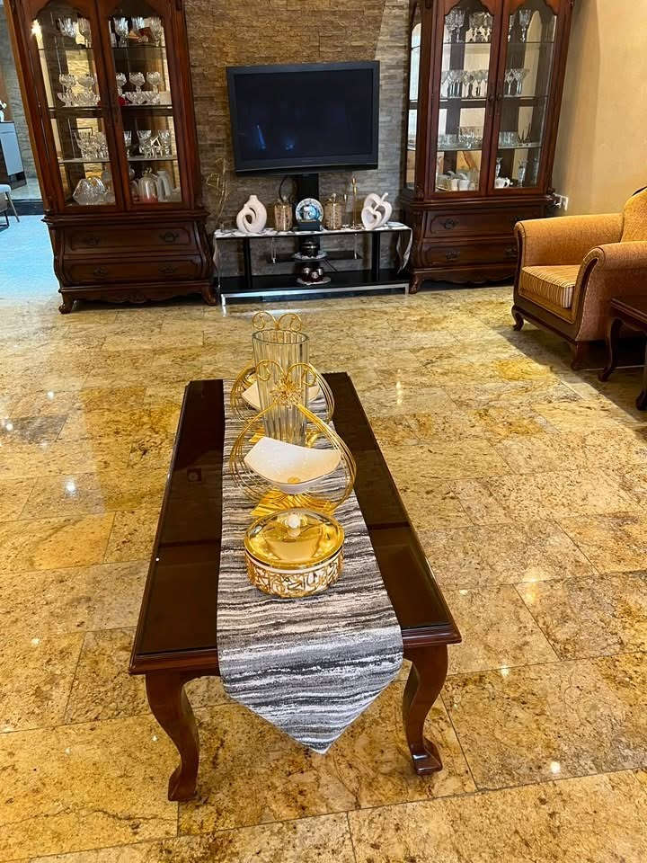 اثاث للبيع خشب الزان الأصلي
السعر مليونين ونص دينار
للاستفسار :

***********

