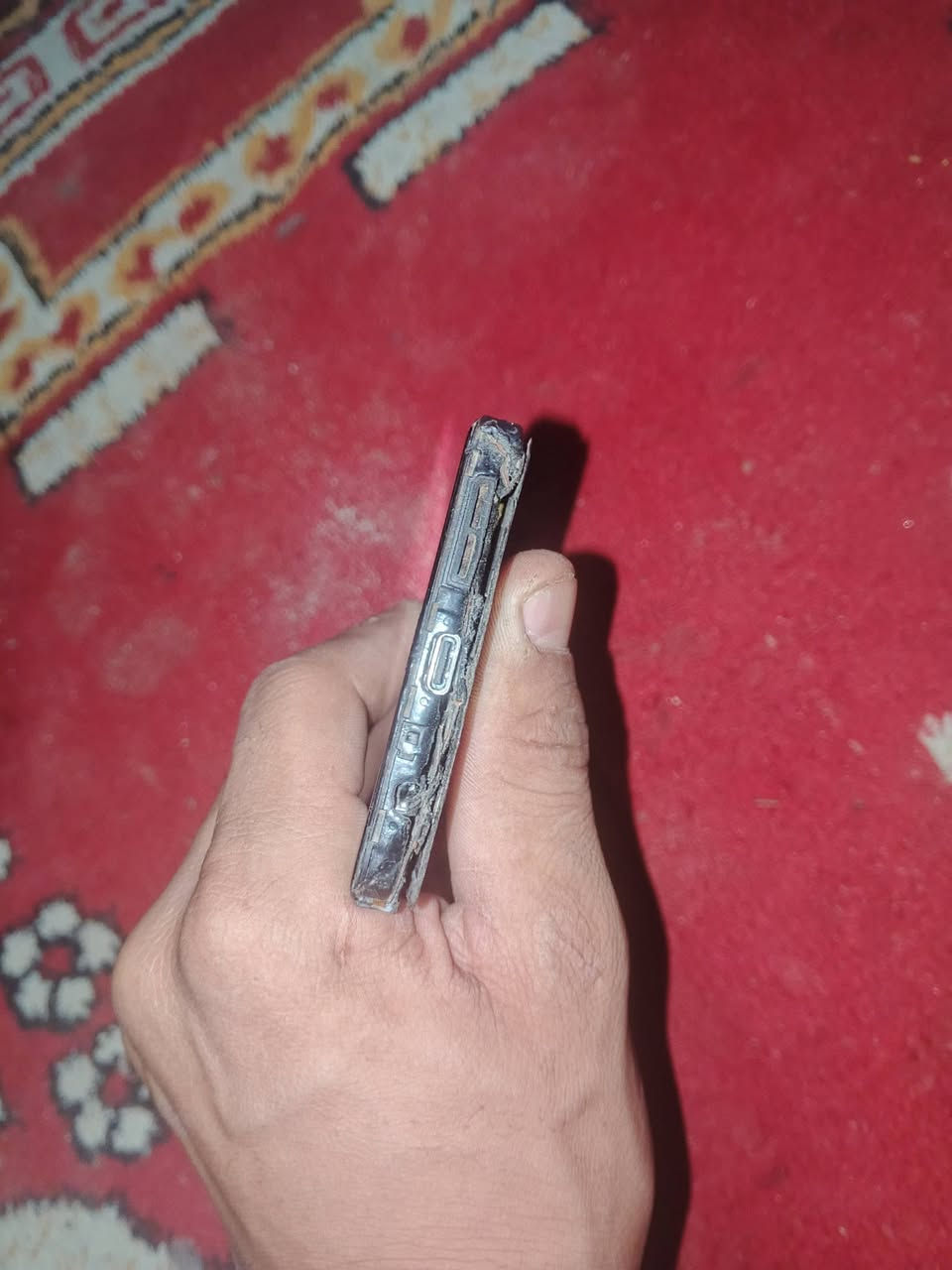 سلام عليكم جهازي كيمون 20 ابرو جهاز كلش مابي سلاسه بل المسه ولعاب بوبجي 90 فريم جهاز كليش مابدل بي شرط فقط ظهر محروك وما بي إي خلال جهاز اعلي شرطه طيه بي ظمان مكان سدير رقم *********** وبي واتساب  سعر 85 الف وبي مجال
