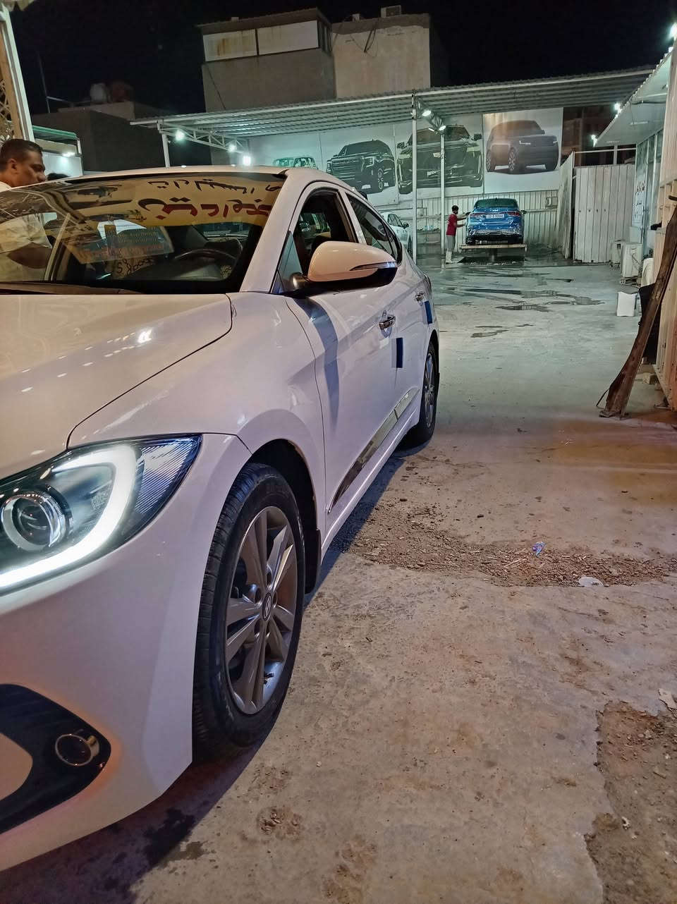 سلام عليكم
Hyundai Elantra :2017 خليجي GLS
الضرر:مبدل بنيد نفس الون

محرك 2000 دوش.
رقم مميز.
مواصفات GLS.
السعر :130 وبيها مجال.
العنوان:بغداد/الكاضمية. 
للاتصال :***********
