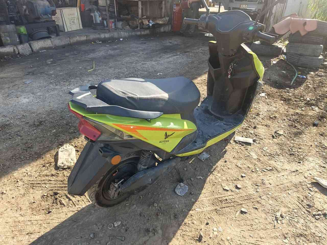 السلام عليكم 
عندي دراجه شحن 
سكنس موديل ٢٠٢٥ 
فوووووول مواصفات
٦ بطاريات جدد
الدراجه حلوه كلش 
سعرها ٥٥٠ ولي مجال بسيط 
***********
