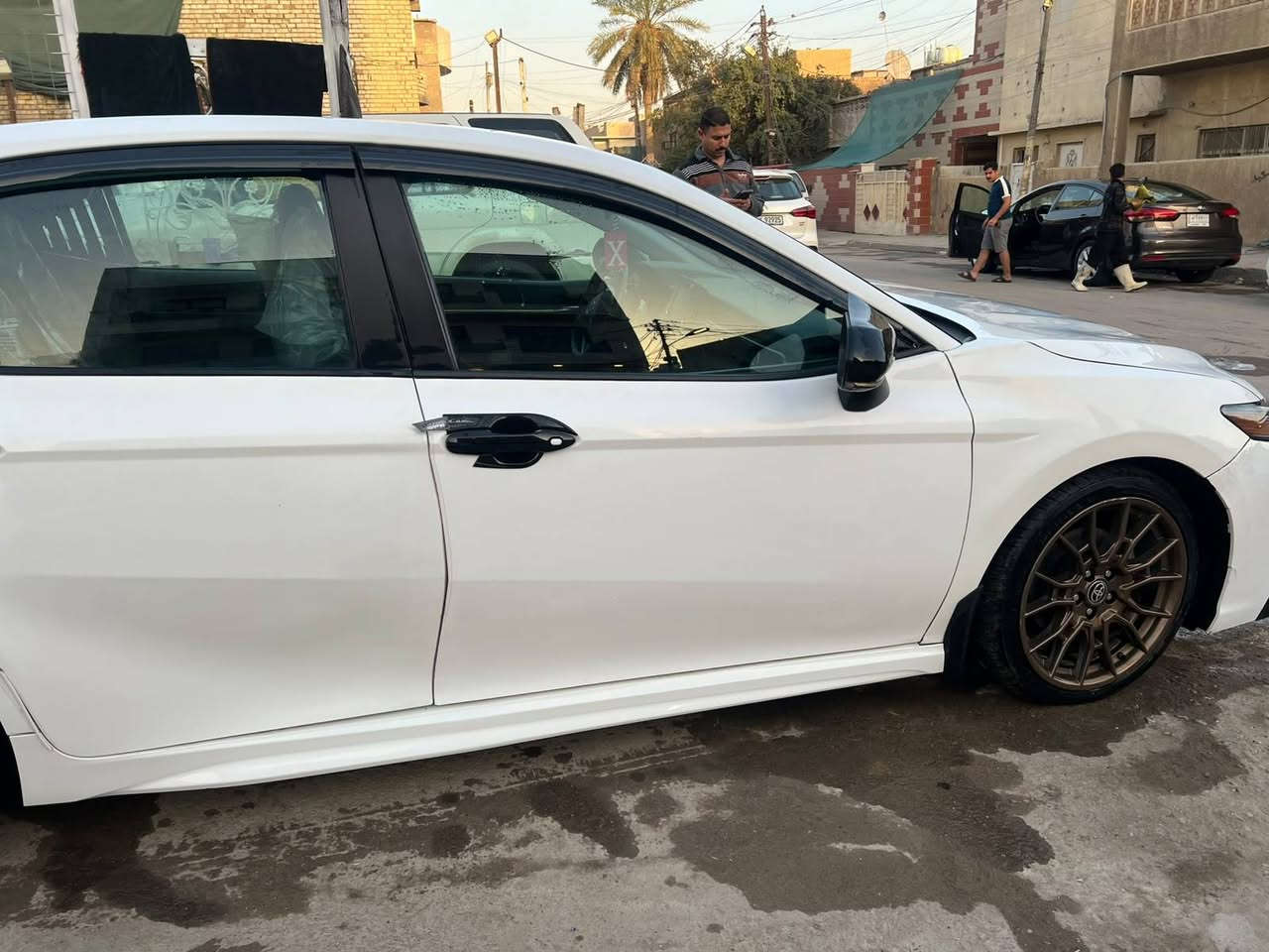 سلام عليكم
كامري للبيع ٢٠٢٤ رقم بغداد 
بسمي 
مكاني كراده 
كير محرك تبريد مكفول شاشه كامره ويل كب داخل اسود جلد 
+964 770 648 3621
